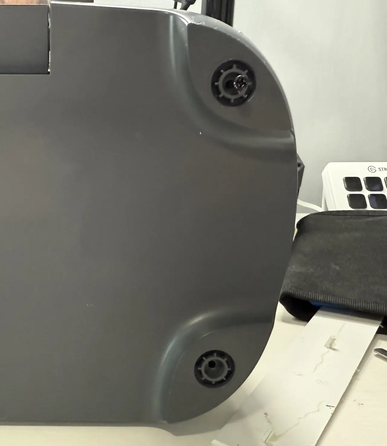 Image of the feet removed